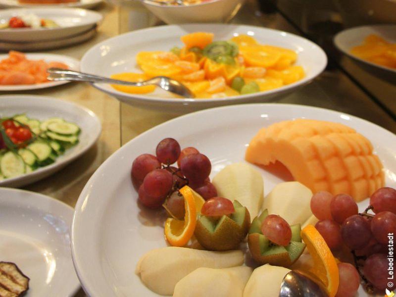 06AD90E059178AD12CC0887E15E9A19A