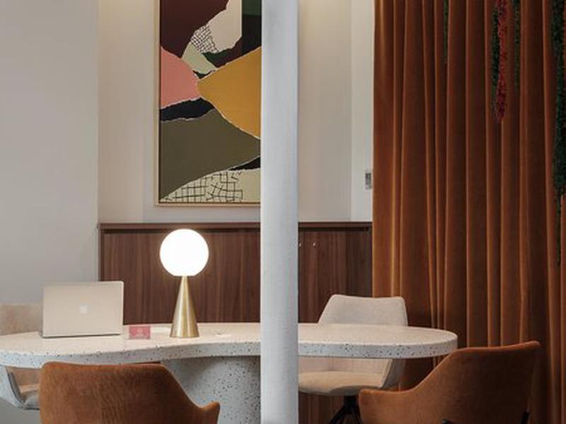 A92DDCA89D6F4F601F181BD30986F91A