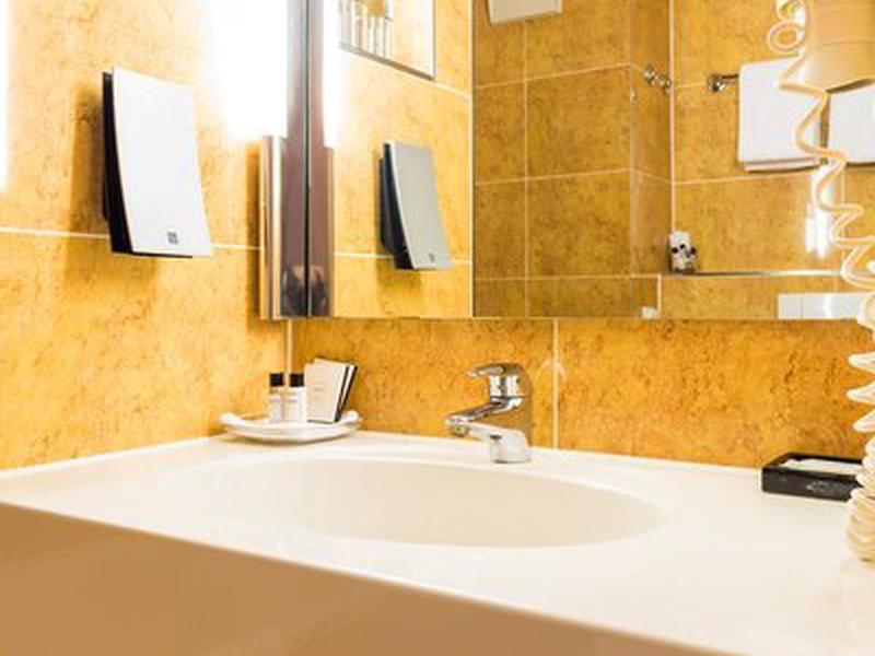 2241FA6FF5745FEFE595C3D1CC1C6899