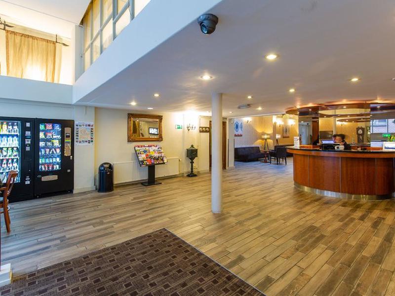 D71093BD979394C3F787E57240868277