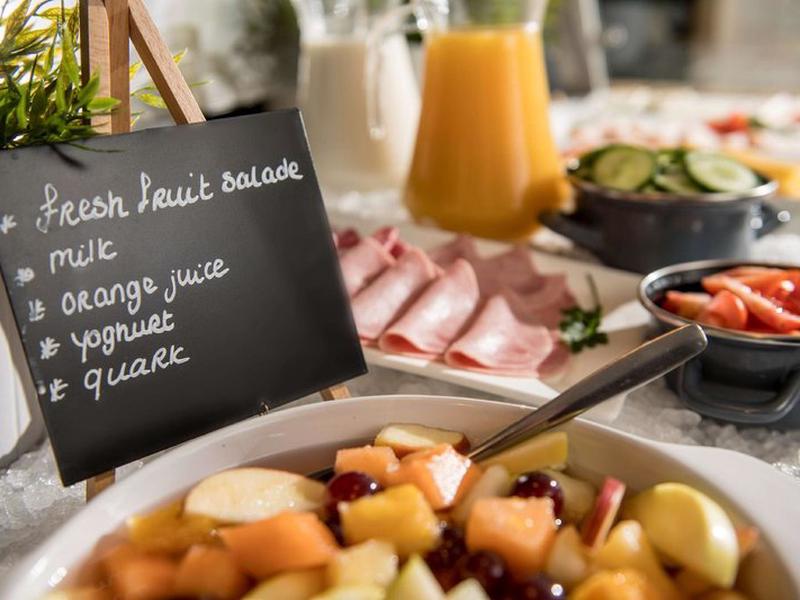 23DD2135E9EC78BBEBD3F75A00C964B6