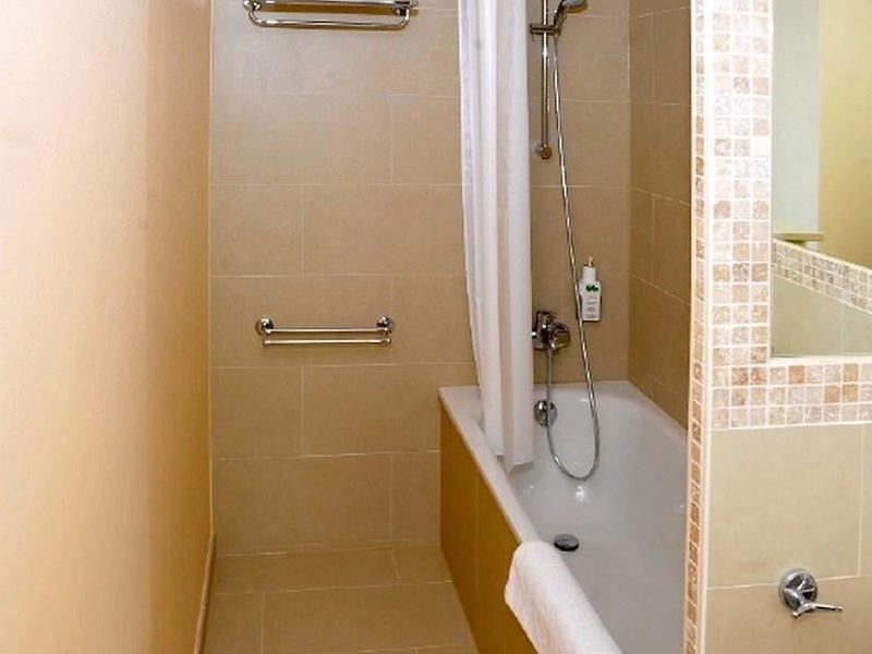 7D5B3AB8AC8F0F446EEF898ED4E48C3E