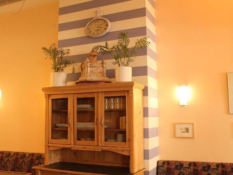 4DD6D6978367D74112F93D7FF9C9A204