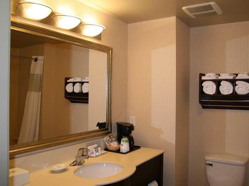 81E530B38C2BF0A9657BDFA9A1FF9EB8