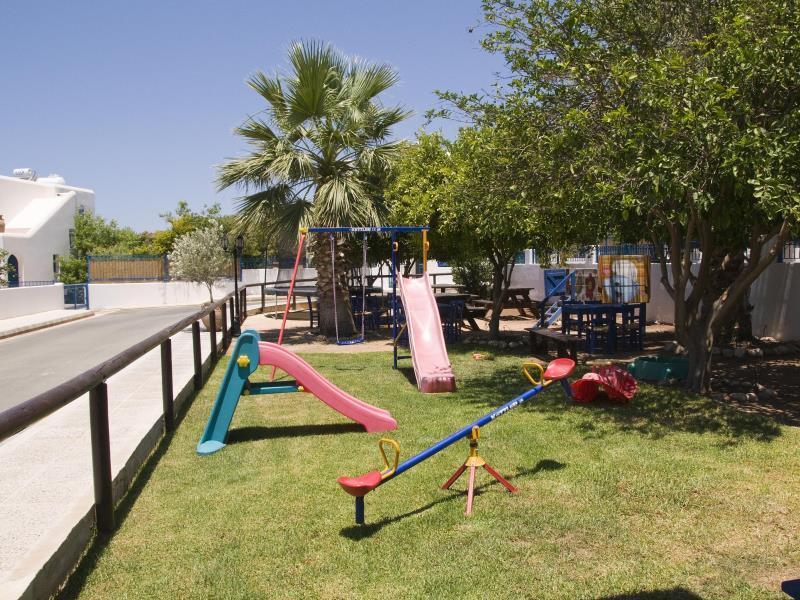 EB29AD2AF68CD641C4D6F92625A13996