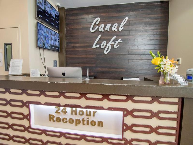 38AA3283003DF1465BD8D978211EEB71