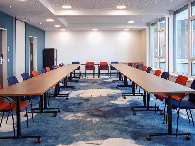 D802C702F57681BCAFAAA6416779359F