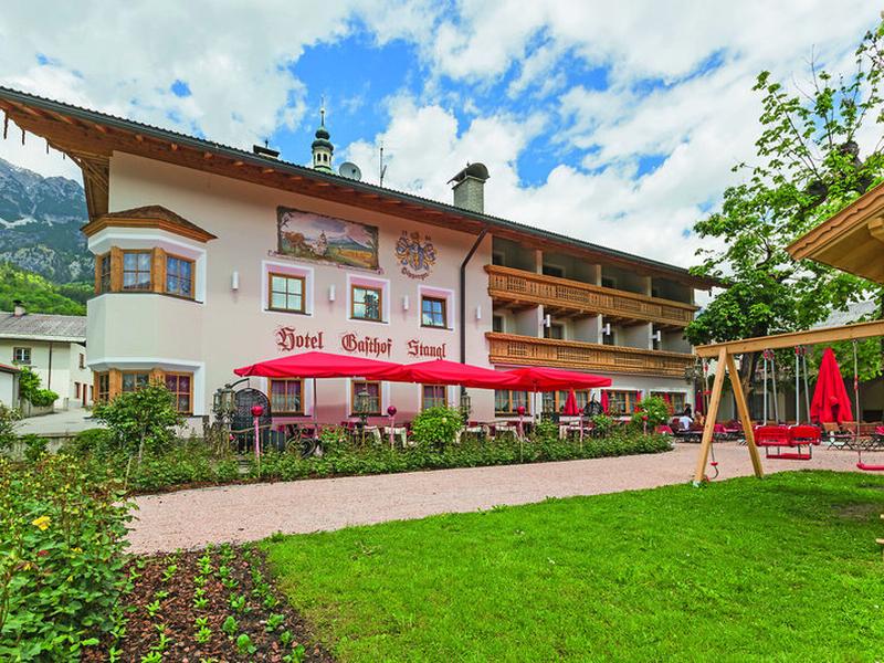 C567FE5FD94994F3EB551F60EE623DB2