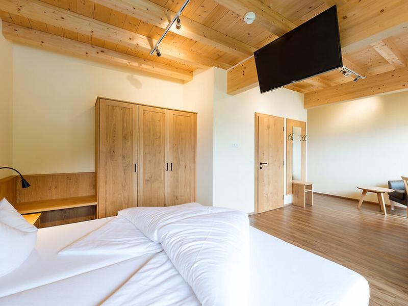 193786FDC9EE6D44AFB06DA8B27A2C42