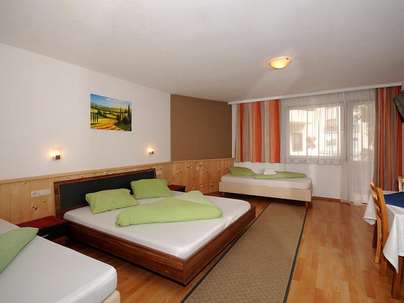 A581D57060AC6A0C84F76A9223649DBF