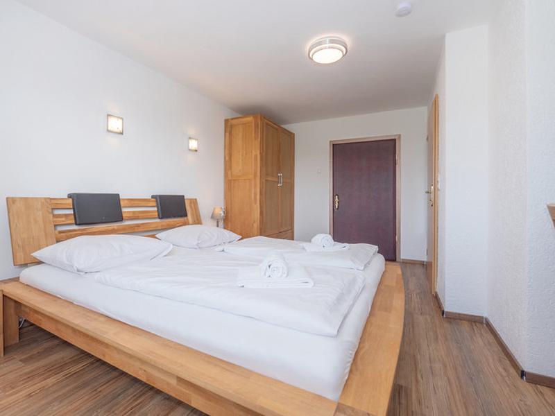 00E34A7E1C5FF46ADF46A1CD1F585609