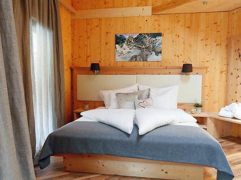 A5325A1E4C8DF3445E56BFC3C849D670