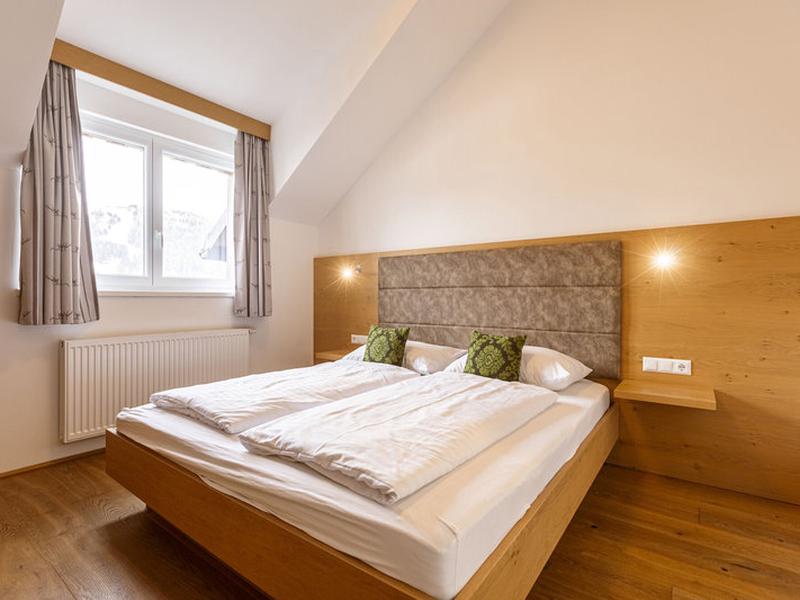 F3C8AC9E8A0EAAB4A95EEA928C932230