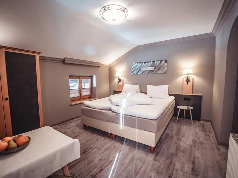 ECFFABA2B9C9F7B5A981B198953947C2