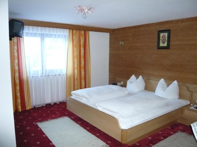 8EF3F6217DD5078CDE95D780D64CA05D