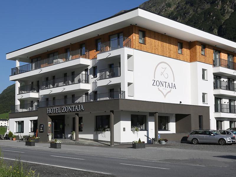 9463B387BCECF08B1F10D976D628CFA1