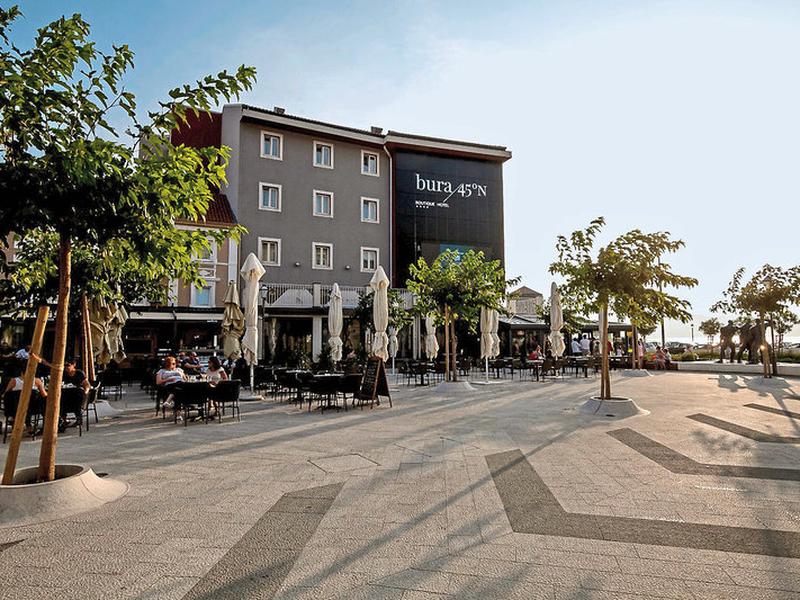 58EBA71355D082FCFB21FE1956337F84