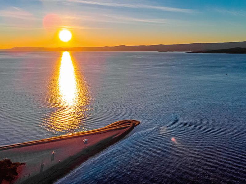 89C24A5A8A90B8652D5436E3B44B2305