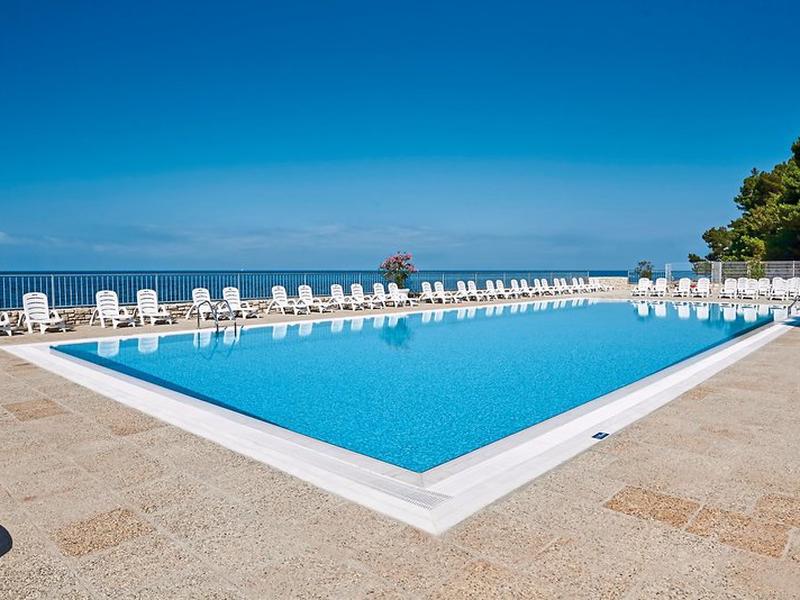 21FEE57F9DC42CF11296357D678D3EE1