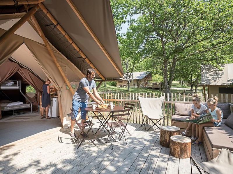 30D84CCB4AB33FA3EA0AB135A34B3D90