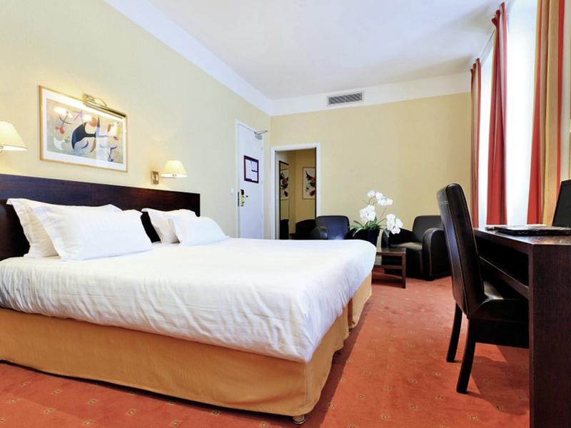 B384E502FCACE947D0C810850DD3D735