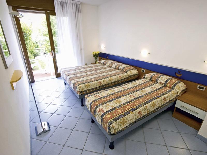 07237F4CA179F0B3F8CF1C747FF941A3