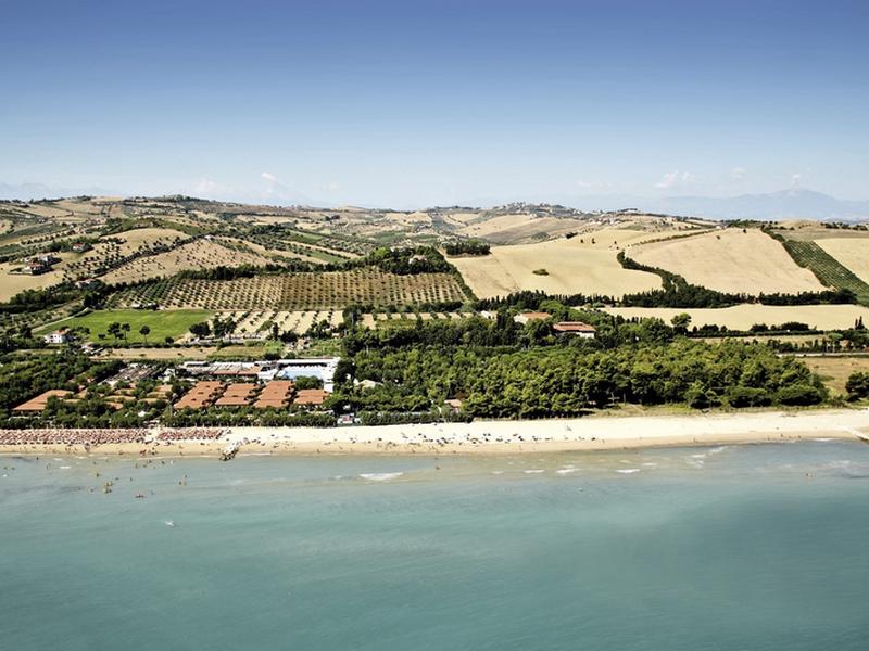 5A4AF57C71249D83922C16958D7C6FEF