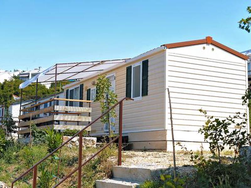 9D765DFB95182285916AA509496CB05E