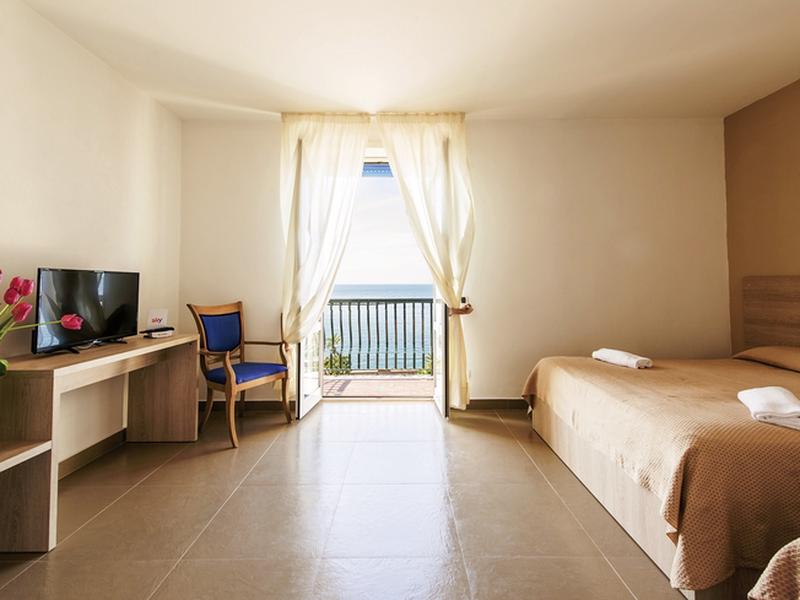 A2A9E60ADFB6459FC3E51B3E5FD54856