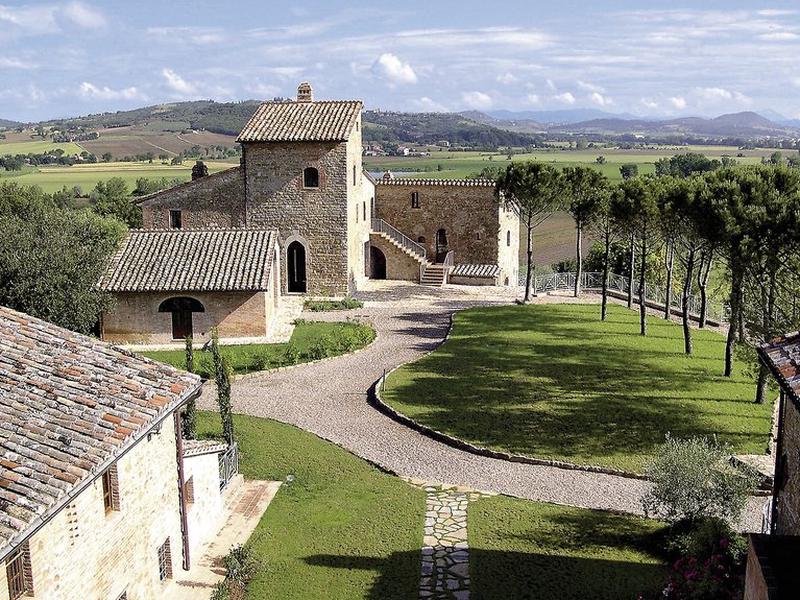 E61921641107EB116AB5946A03AA83A3