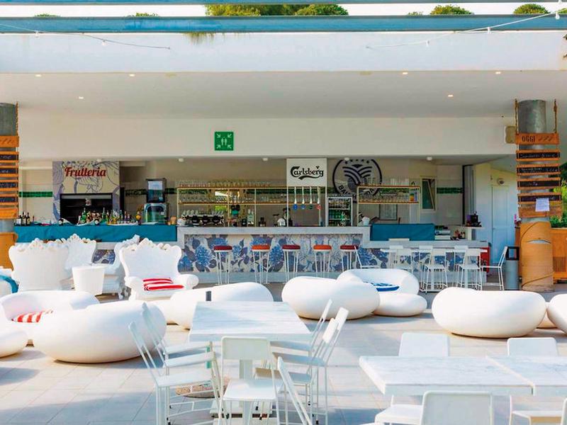 525D4E8CECE80D647608F98FC9925BCB