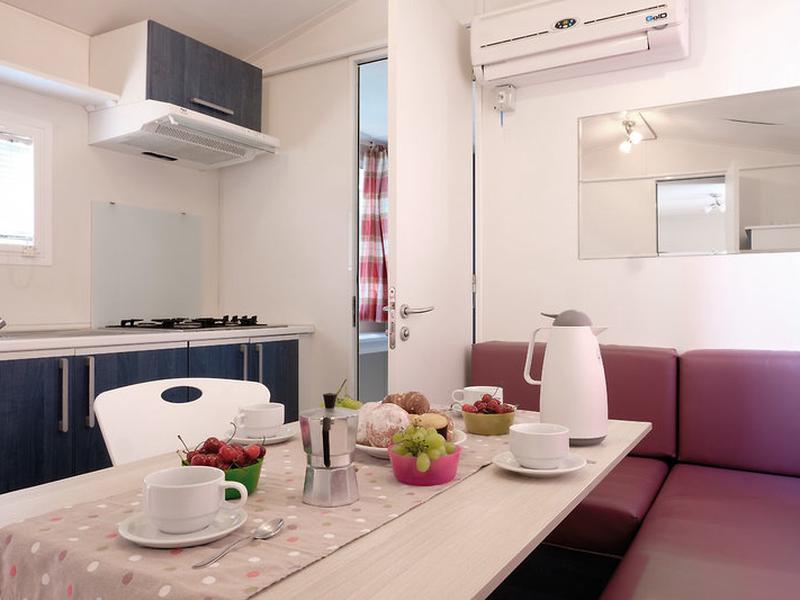 8B7EEB24720D408F0F790045CF36D160