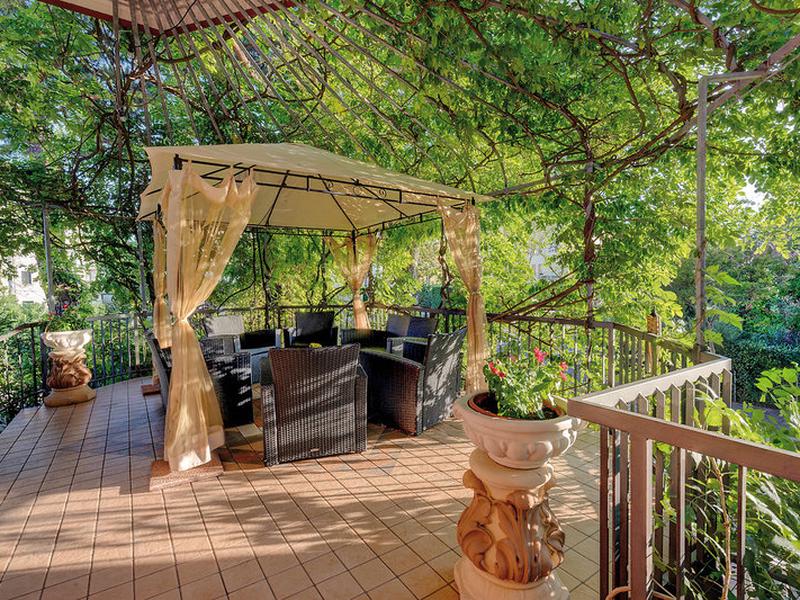 03E3E06BDEFEB623E6096F8CD66BB1CD