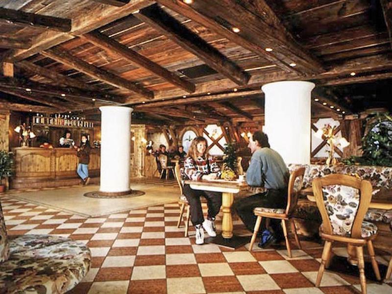 112755343F53BA5625D3CB5E59EFD3E2