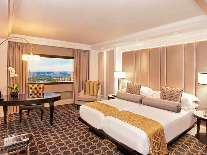 518CEA2BF28ADC4D023AEA34E0750228