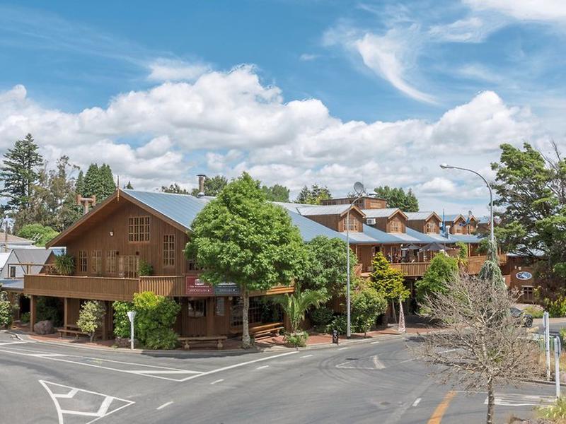 DE7AB0FE3A7727FB0CC2EC4F5DF5482E