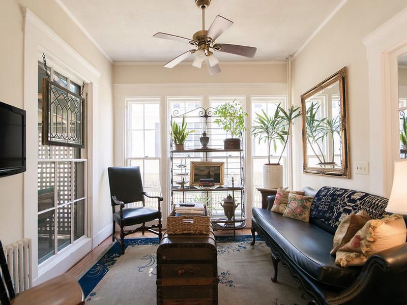 D04398A63784C4578DFBC9CFCC444546