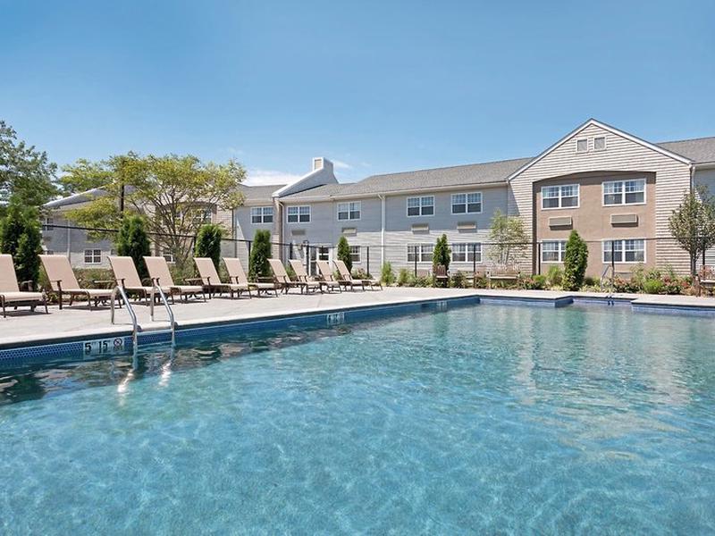 F0C6151B09BACFEF6C2CF77FB16E00D6