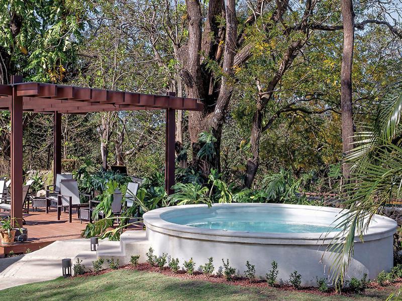 817D5920D56816E59976AF0E399424B4