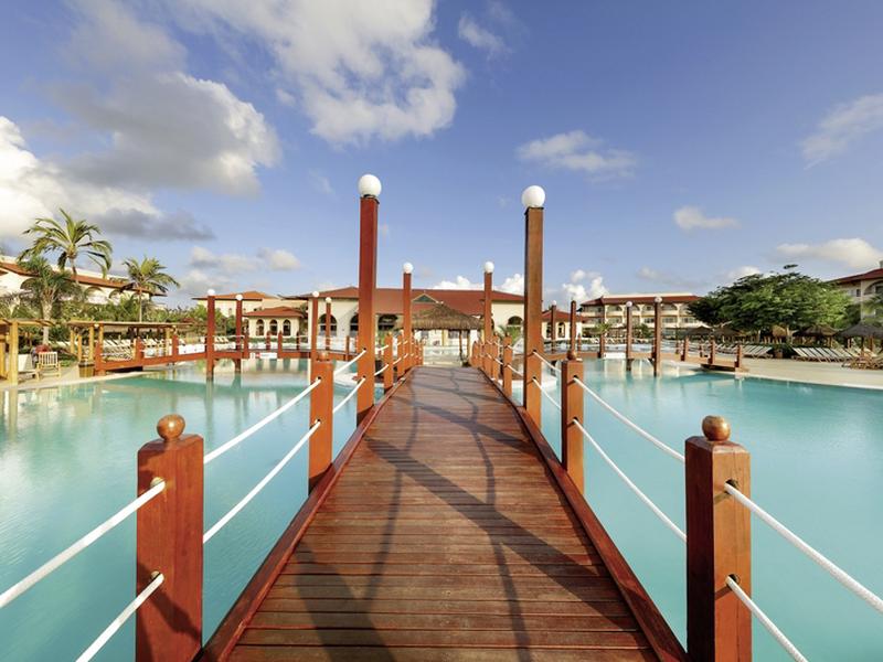 70FE4DE40672127AACFA87C3E639EE7F