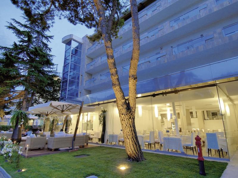 EAC43213DB0EB0B779E3966BE68F3C48