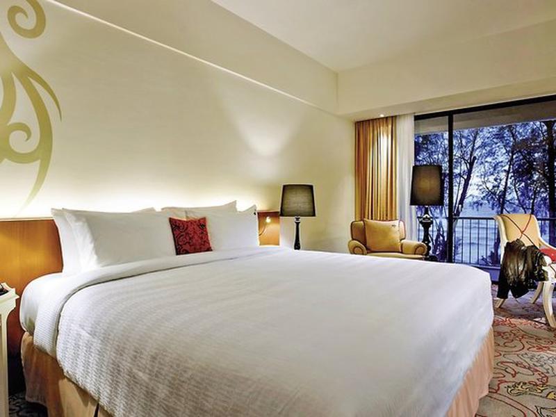 76BAE6B6DF56A891F7064D7639113F94