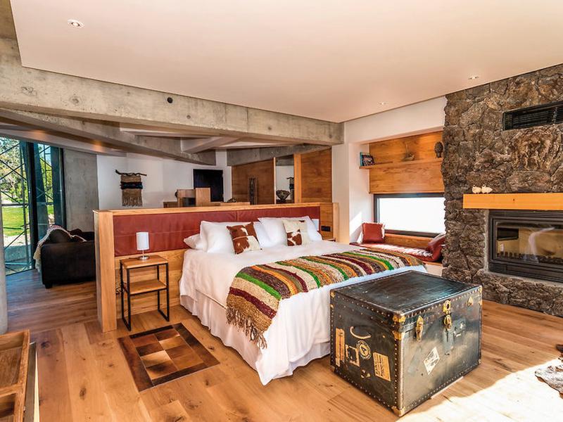 23EE1580F0EAAA868460E5D249C6CB83