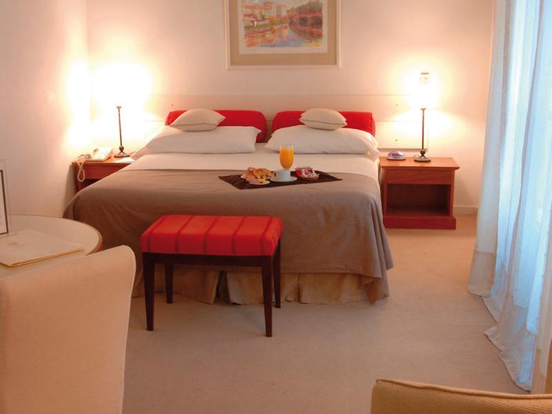 59DED7C9F6A44A0ECEF2C57E736CDBB4