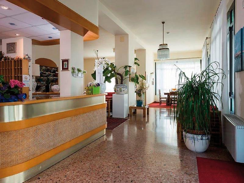 4AC112BDB507B9A68720F9E7F39E27ED