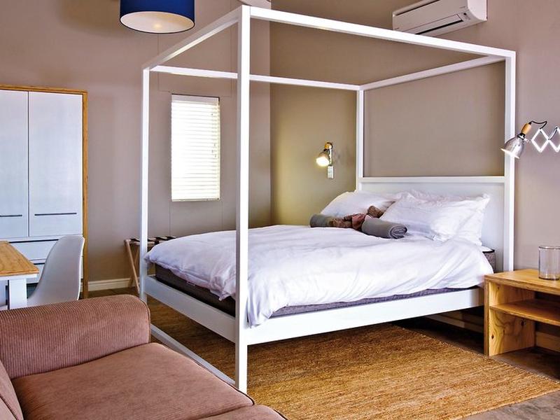 18AEF70950376BF665845D2D56507BF8