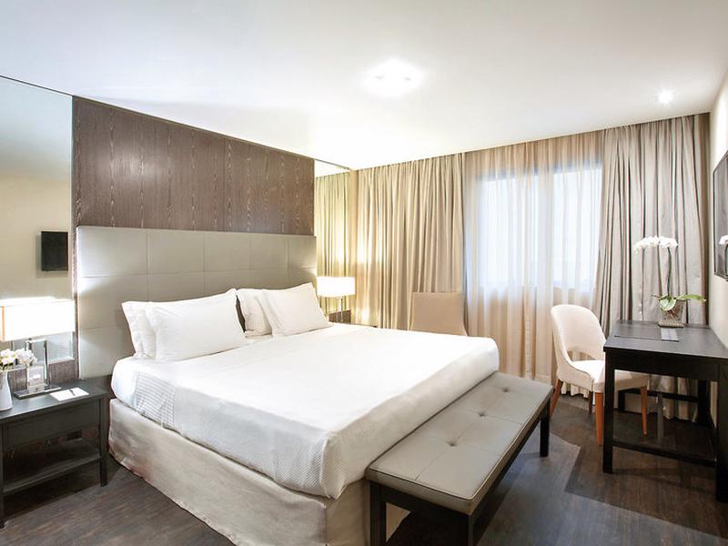 906017331C25C2A876891FEB1774D2EA