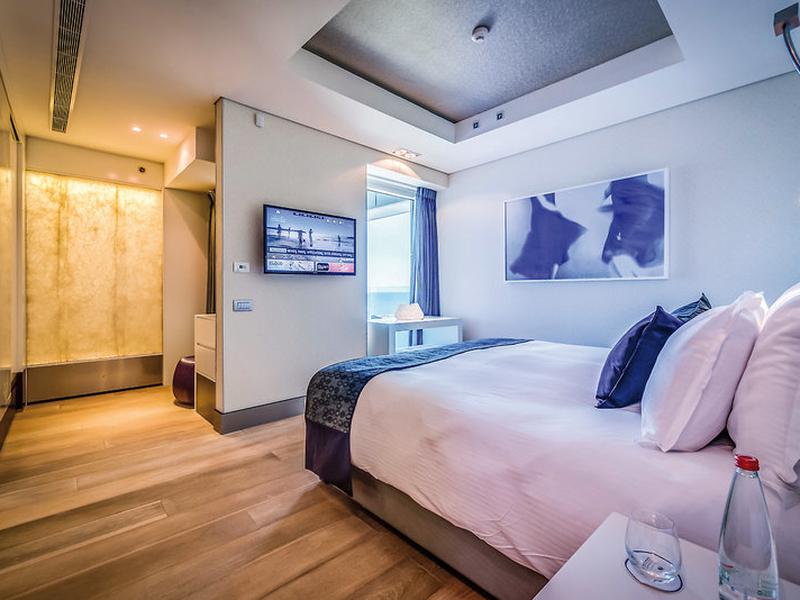 3D9FC20233FDB00FF53056EB17050C07