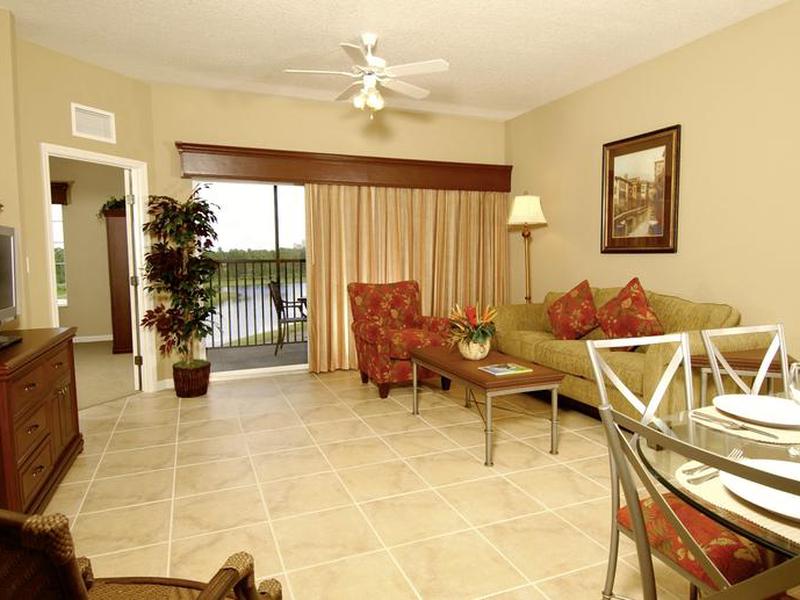 E824E7A442B8D018BB8A87E2764B6A85