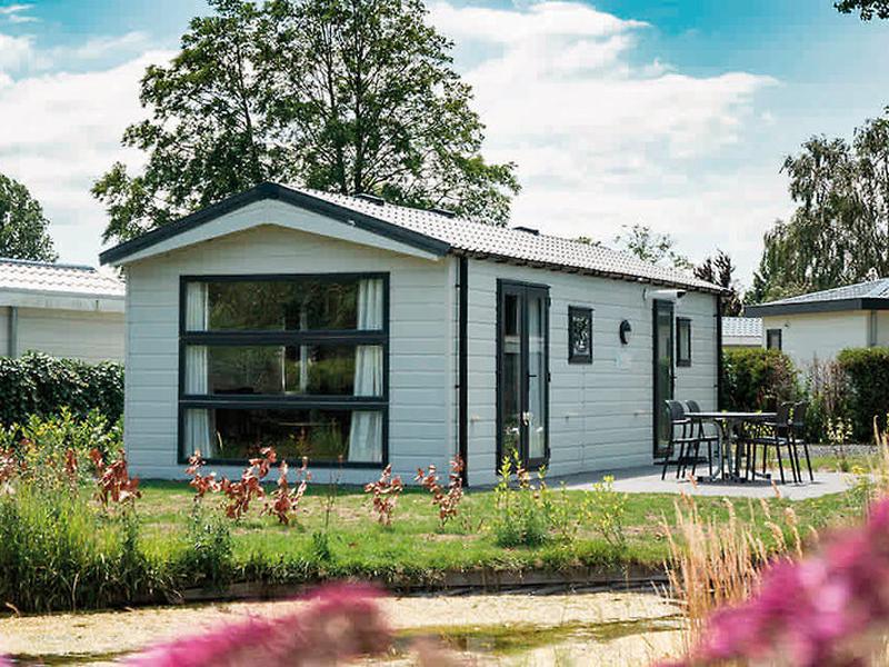 20EF1F5CC1244936246DDE5CC93CAC68